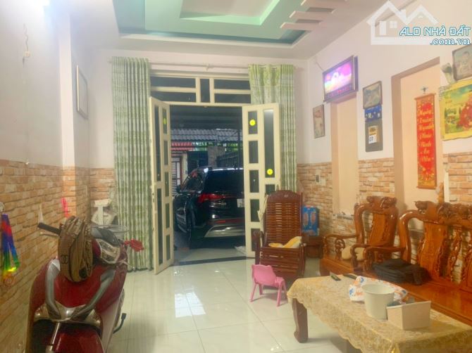 🎯 NHÀ 3 TẦNG HXH 5M - HOÀN CÔNG ĐẦY ĐỦ - DT 98M² – ĐÔNG HÒA DĨ AN - CHỈ 4.9 TỶ - 4