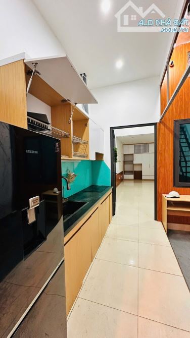 Bán mảnh đất Bạch Mai 51m2, mt 3.7m ngõ thông, oto 50m, thoáng sáng. Giá 147tr/m2