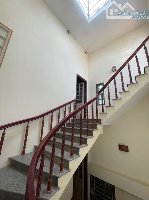 NHÀ MẶT TIỀN ĐƯỜNG TÔ HIẾN THÀNH - GẦN BIỂN - KHU VỰC NHIỀU KHÁCH TÂY DU LỊCH - 4