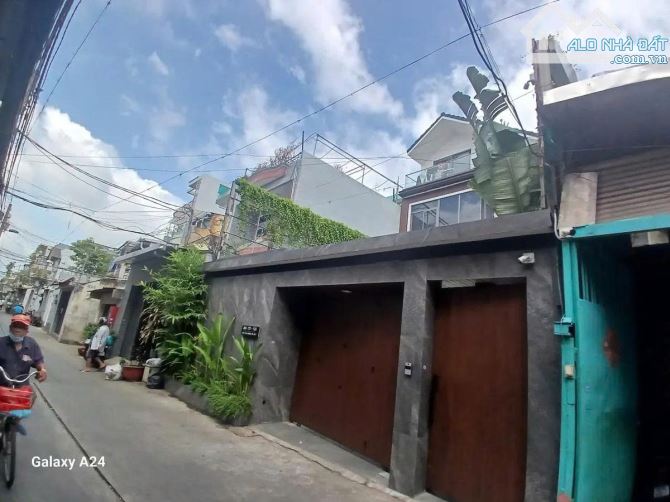 BÁN NHÀ ÔNG ÍCH KHIÊM,TT QUẬN 11 -HẺM XE TẢI 8M - 160M² - NGANG 5.3M- CHỈ 15.4 TỶ còn TL - 4