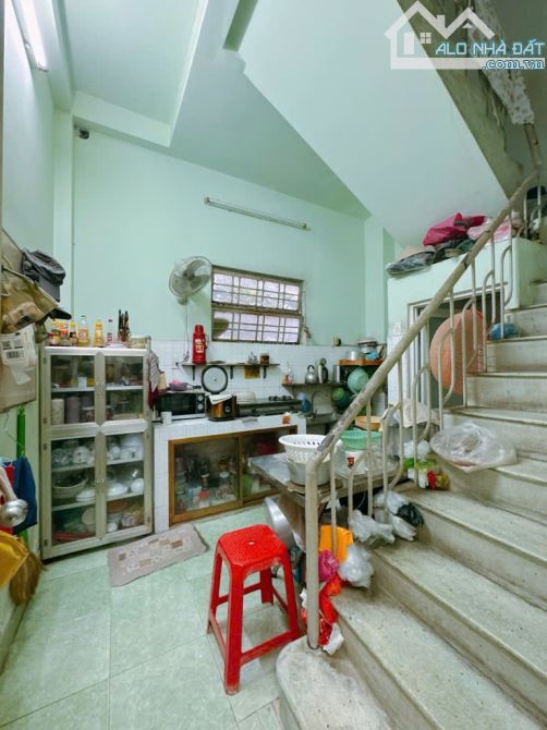 Bán nhà 2 tầng vuông vức đg Nguyễn Khoái, giá 5.8 tỷ (TL) - 4