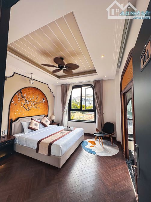 Biệt thự Đà Lạt 255m2 Đã Hoàn Công, 23,5 tỷ, 6PN, Phong cách inochi, cách chợ 2km - 4