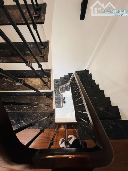 TRƯƠNG ĐỊNH , 42M² , ĐẦY ĐỦ NỘI THẤT , 3 GÁC ĐỖ CỬA , GẦN PHỐ , MẶT TIỀN 4,5M , 7,89 TỶ - 4