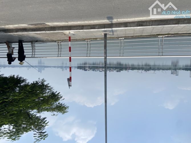 BÁN TÒA NHÀ CĂN HỘ CAO CẤP CHO THUÊ -PHỐ TRÍCH SÀI -TÂY HỒ--LÔ GÓC -THANG MÁY -100 m2-8 T - 4