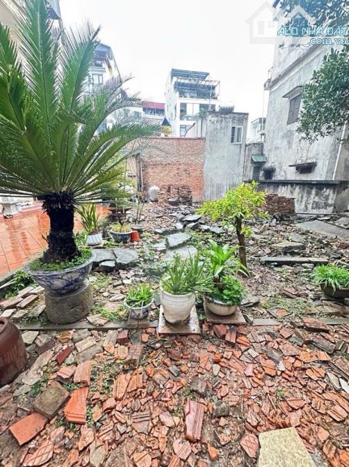 CỔ NHUẾ, MẢNH ĐẤT HIẾM CÒN SÓT LẠI, VÀI BƯỚC CHÂN RA PHỐ, Ô TÔ GẦN NHÀ.DT50M, MT4M. 7x tỷ - 4