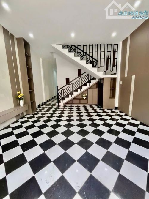 🏘 ANH CHỊ HỢP HƯỚNG TÂY IB E GẤP - NHÀ MỚI 2 TẦNG TRUNG TÂM HẢI CHÂU - 4