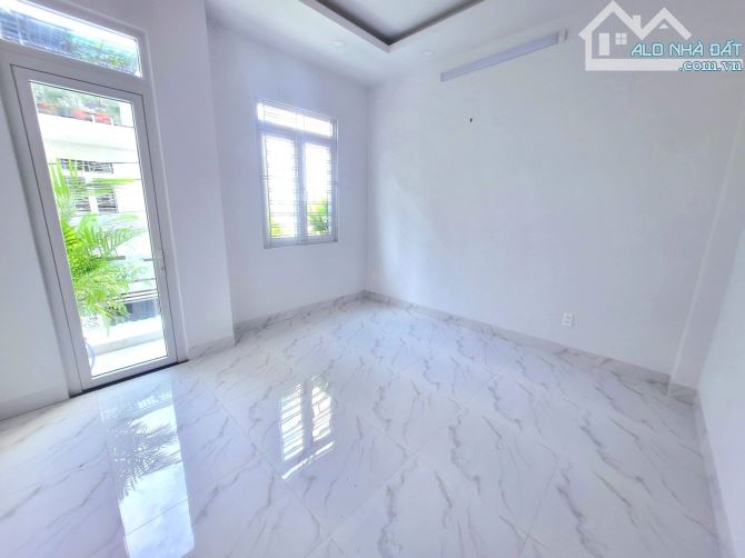 🍍chỉ 6,1 tỷ (TL)🥑HXH Hoàng Hữu Nam, Long Thạnh Mỹ, Thủ Đức. Nhà mới 60m2, 3 Tầng, 4PN - 4