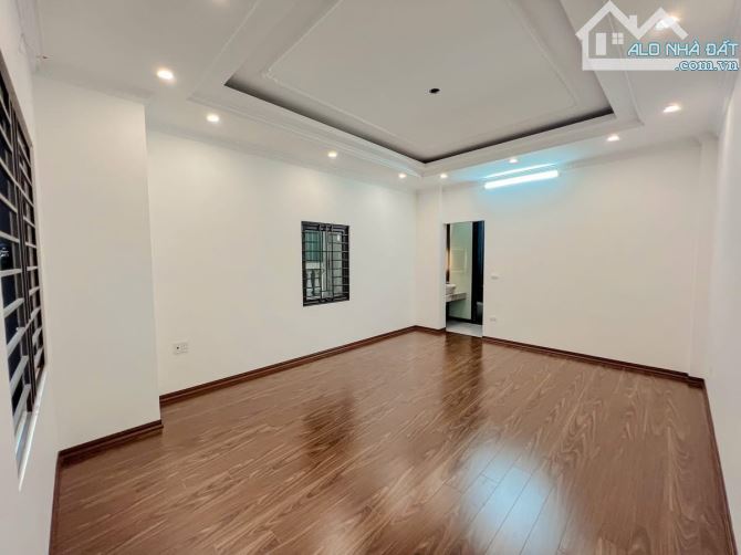 Lê Thanh Nghị - Nhà mới ở luôn, lô góc thoáng sáng - 39m*5T - 11.6 Tỷ - Không đăng ảo - 4
