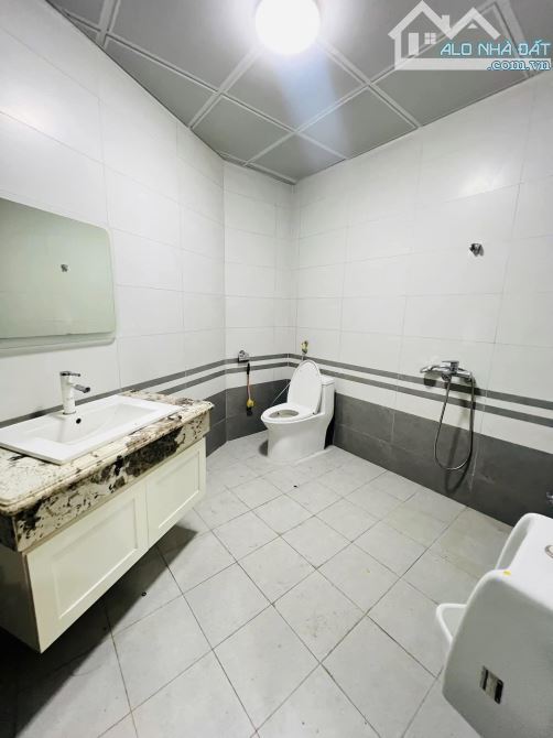 Bán nhà Phân lô 125m MT 9.5m Gara Ô tô Láng Hạ Ba Đình Kinh doanh VP hơn 51 tỷ - 4