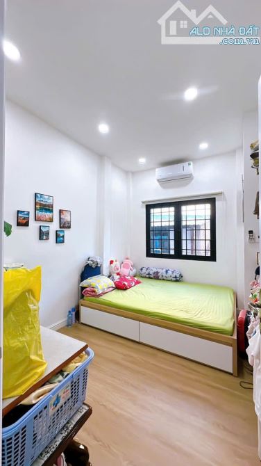 BÁN NHÀ MỚI ĐẸP 2 TẤM Q4 NGAY CHỢ 200 XÓM CHIẾU RẤT ĐẸP DTSD 100m2 GIÁ 4TỈ590 TL KDC - 5