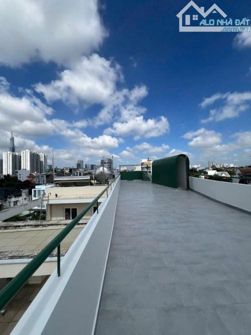 GIẢM 5 TỶ NHÀ 109A QUỐC HƯƠNG, P. THẢO ĐIỀN mặt tiền hầm, 5 tầng view Landmark 81 - 5