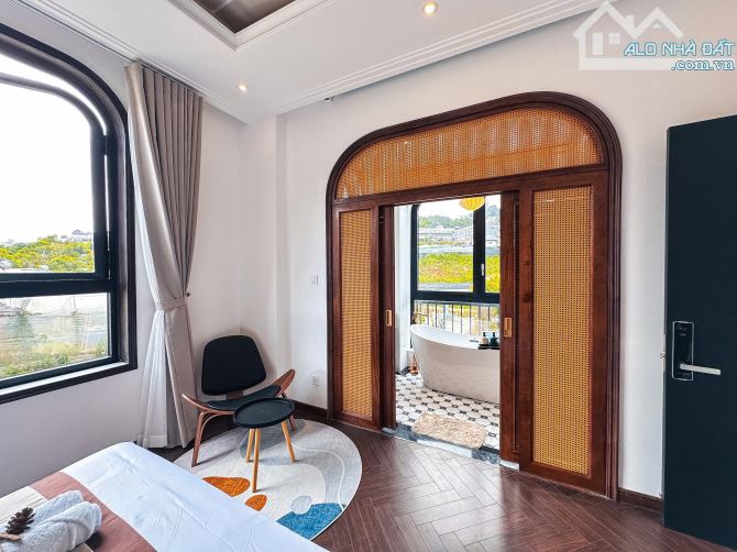 Biệt thự Đà Lạt 255m2 Đã Hoàn Công, 23,5 tỷ, 6PN, Phong cách inochi, cách chợ 2km - 5