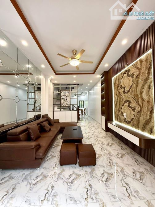 Tôi cần bán nhà DT 50m2, MT rộng 4m, 6 ngủ, gần oto đỗ, cách phố 20m, giá 9.6 tỷ - 5