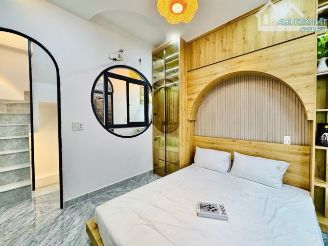 Bán nhà 4 tầng khu Lê Văn Sỹ - Huỳnh Văn Bánh, tặng nội thất, gần mặt tiền - nhỉnh 4 tỷ - 6