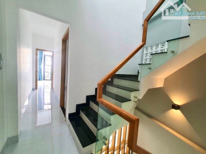 MẶT TIỀN KINH DOANH – NHÀ 3 TẦNG – DT 66M² _NGANG 6M – P.THẠNH MỸ LỢI – Q2 - 8,3 TỶ - 6