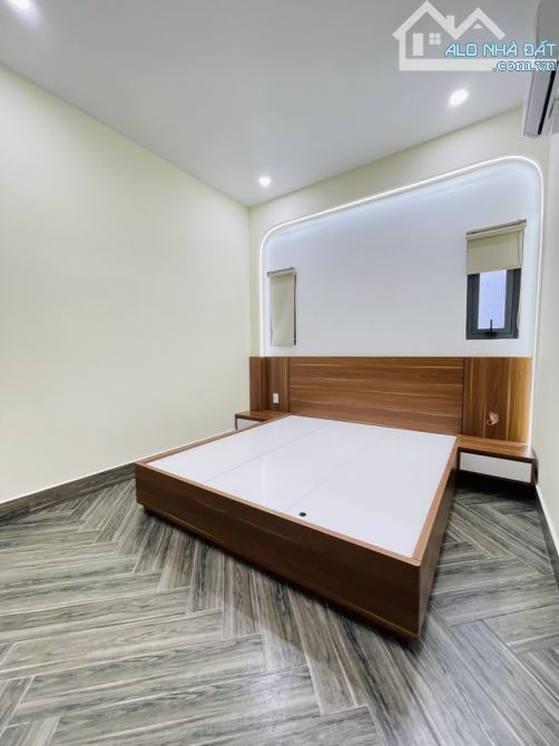 Nhà 1,5 Tầng FULL NỘI THẤT đường TL40 phường TL Q12 DT 73m2(4,5x17) hẻm 5m 💲 4,15 tỷ - 6