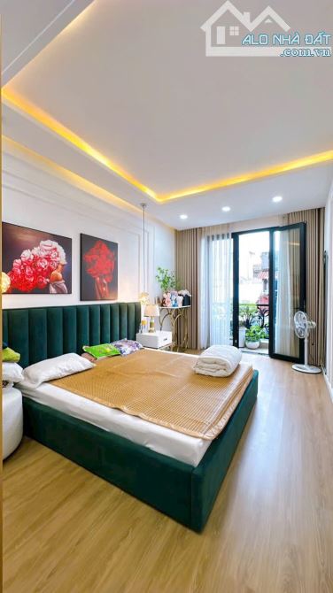 BÁN NHÀ MỚI ĐẸP 2 TẤM Q4 NGAY CHỢ 200 XÓM CHIẾU RẤT ĐẸP DTSD 100m2 GIÁ 4TỈ590 TL KDC - 7
