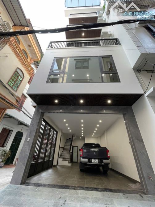 ĐẸP NGẤT…. Hồ An Lão Ngọc Thụy- ô tô to vào nhà - 13,8 tỷ - 6