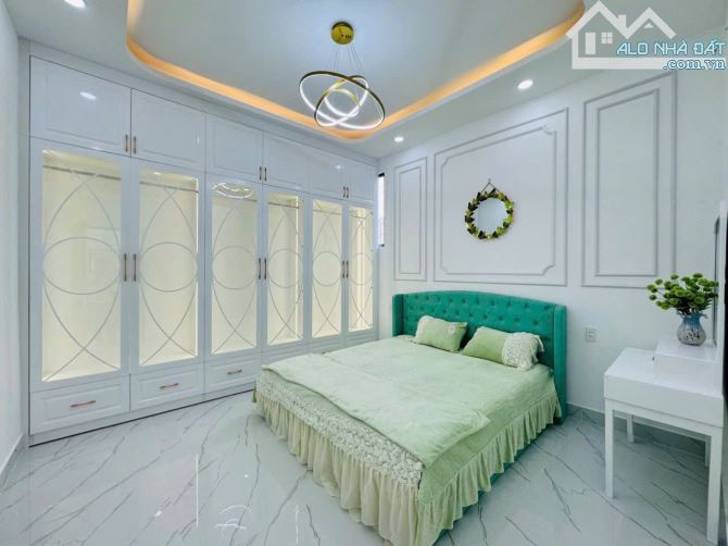 Nhà Phố Quận 7 - Ngang Khủng 8m - Chỉ 8 Tỷ Hơn - 8