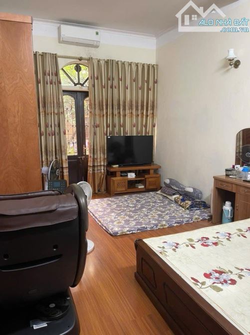 BÁN NHÀ MẶT PHỐ NGUYỄN NGỌC NAI - QUẬN THANH XUÂN  63m 4 TẦNG MẶT TIỀN 4.3m 23 TỶ - 8