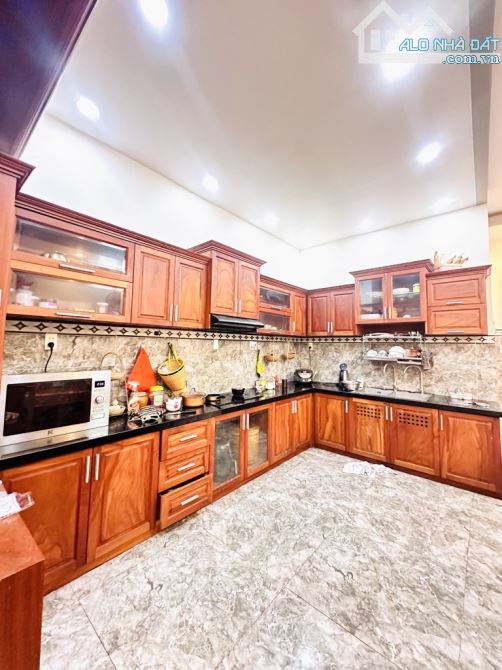 BÁN GẤP BIỆT THỰ ĐẸP, TRUNG MỸ TÂY 19, TẶNG NỘI THẤT, QUẬN 12, DT 125M2(5.1 × 25), GIÁ RẺ - 8