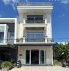 Nhà mới đẹp hướng Đông Nam đường D13 kdc Hồng Loan giá 4 tỷ 950tr (Thương lượng)