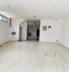 TOÀ CHDV TRÍCH SÀI – LÔ GÓC – Ô TÔ – THANG MÁY – 50M RA HỒ TÂY