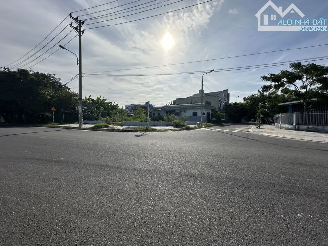 ⭐⭐⭐ BÁN LÔ GÓC + 2 LÔ LIỀN KỀ - ĐƯỜNG DƯƠNG LOAN VÀ CỒN DẦU 10 - VỊ TRÍ NGAY SVĐ HOÀ XUÂN