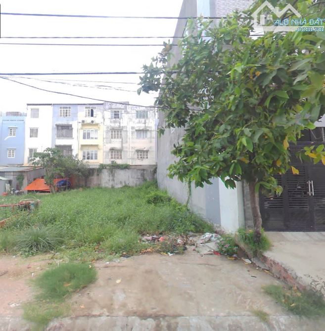 BÁN ĐẤT MẶT TIỀN KHU LÊ BÔI P7 QUẬN 8. VỊ TRÍ ĐẸP, KHÔNG VƯỚNG CỐNG, CỘT - 5,2 TỶ