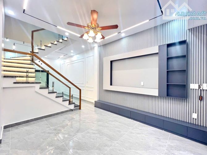 Trung hành - duy nhất độc lập - 43m2 - 2 Tỷ 890
