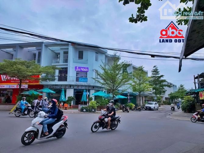 NP071 ➡️ Hạ 300tr còn 8ty6 nhà 2 Lầu mặt tiền Nguyễn Bảo Đức khu vip Sunshine KDC Long Châ