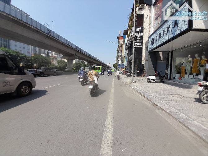 Bán đất Nguyễn Xiển, Đường To Hơn Phố, Lô Góc – 650m2 – MT 55m – 199 tỷ