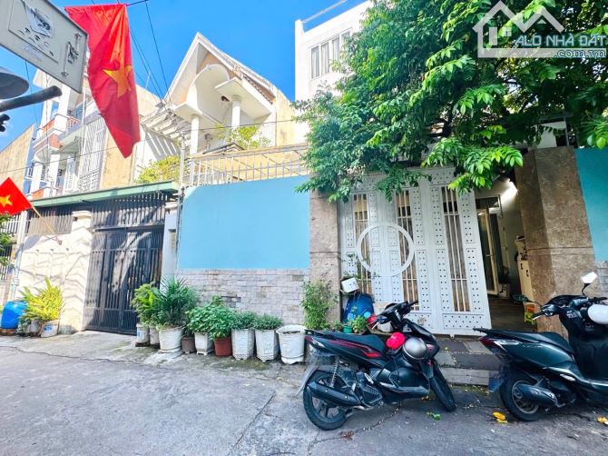 💁‍♂️ Bán nhà 4 tầng 82mv( 7*11.5), Hoàn công đủ, Hẻm xe hơi thông. Ngay làng ĐH Linh Xuân