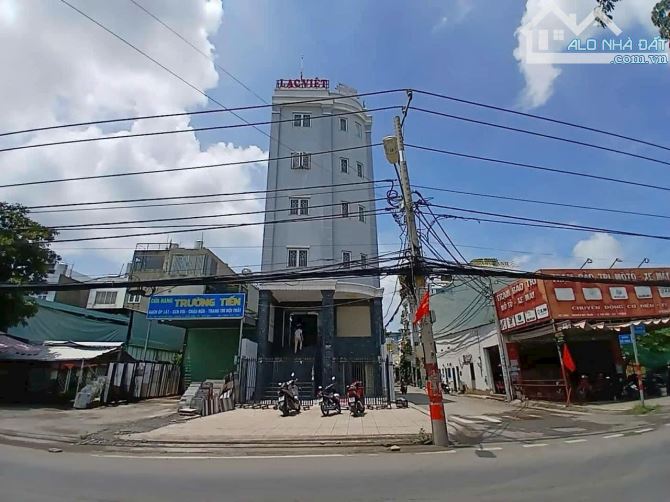 Bán Gấp Nhà Mặt Tiền Nguyễn Duy Trinh,Phú Hữu Thủ Đức 190m2 6 Tầng - Giá 22 Tỷ 900Tr