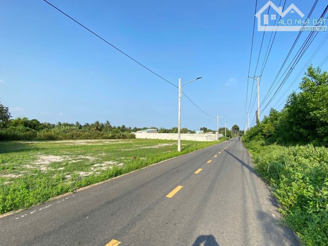 Đối diện trạm y tế, trường học, trung tâm-đường qh thẳng ra biển-dt:340m2-12x30-160thổ cư