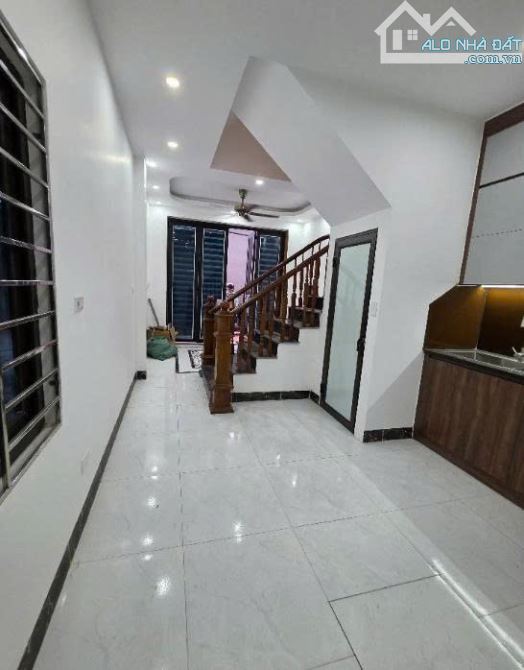 BÁN NHÀ TÂY MỖ_SÁT VINCOM_LÔ GÓC_BÃI Ô TÔ CÁCH 1 NHÀ, 37M2X4T, NHIỀU NGỦ