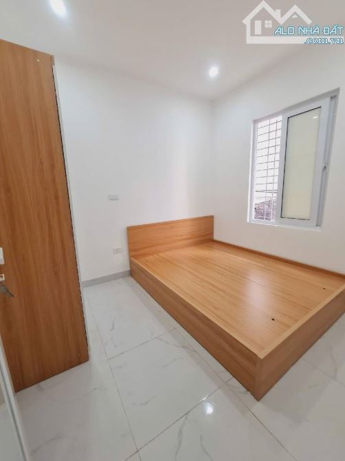 BÁN CĂN TẬP THỂ VẠN PHÚC – 2 NGỦ – Ô TÔ ĐỖ CỬA – 2.95 TỶ