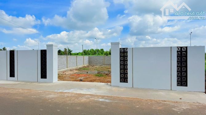 Cần bán 2 lô Đường Cách Mạng Tháng 8 Xã Đất Đỏ ngay đường tránh Ql55.BRVT