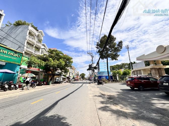 SIÊU PHẨM MẶT TIỀN KINH DOANH MAN THIỆN Q9 -HXT - 4TẦNG - HƠN 18Tỉ .