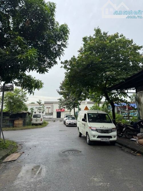 BÁN ĐẤT KHU DV TÂY NAM LINH ĐÀM . DT 60 M . MT 5 M . ĐẦU TƯ NHANH