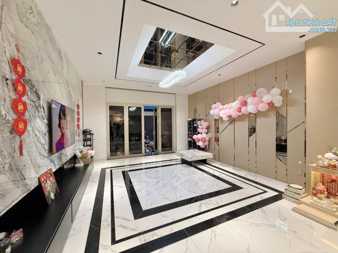 SIÊU PHẨM nhà phố 4 Tầng mặt tiền đường 7B AN PHÚ Q2 DT: 100m2 Giá: 28.8 Tỷ