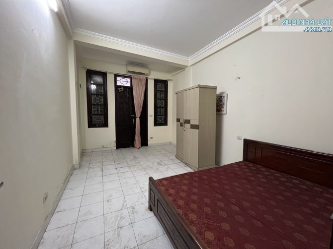 Tây Sơn, 64m, 4ngủ, Lô góc, Ô tô tránh, Kinh doanh, Sổ vuông nở hậu, Nhà dân xây chắc chắn - 1