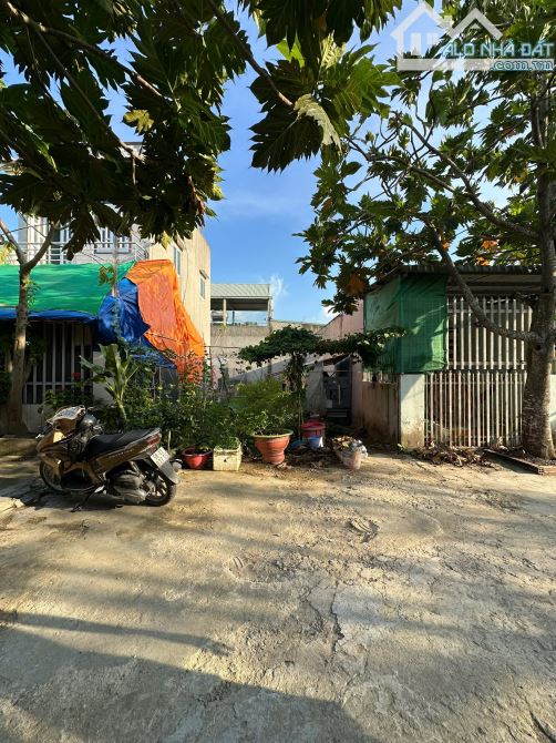 Bán đất 100m2, 1,1 tỷ tại Ấp Rừng Dầu, Mỹ Hạnh Bắc, Đức Hòa, Long An