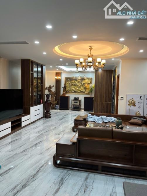 🏡NHÀ ĐẸP KHU TĐC DI TRẠCH - VỈA HÈ - Ô TÔ VÒNG QUANH - LÔ GÓC 3 THOÁNG - THANG MÁY - NGAY