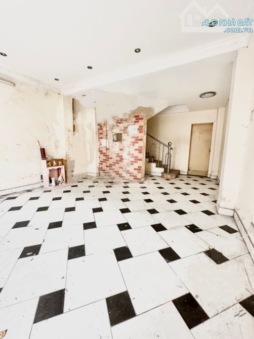 🏠 NHÀ 2 MẶT HẺM – CAO THẮNG – PHÚ NHUẬN – GIÁP QUẬN 1 – 5 TẦNG – GIÁ CHỈ 7.x TỶ