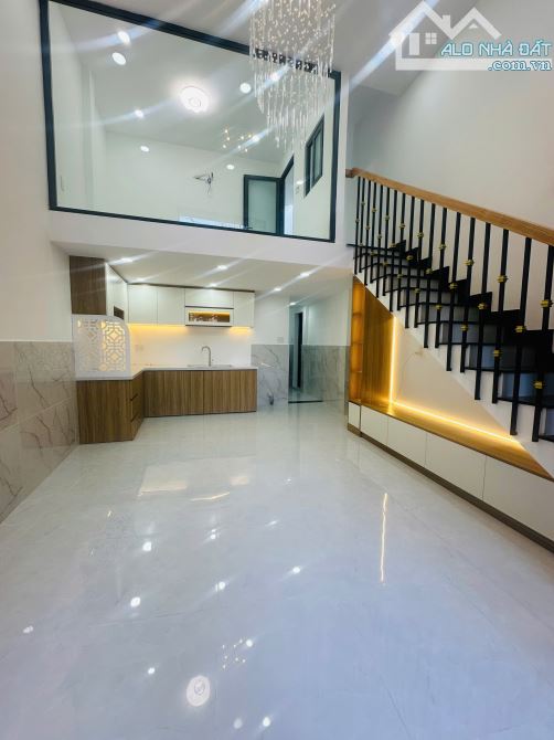 cô chú lớn tuổi nhờ bán căn nhà DT 4.5x8m2/ 3ty5,SHR,Hô Văn Long,Bình hưng hòa b, sẵn 3 PN