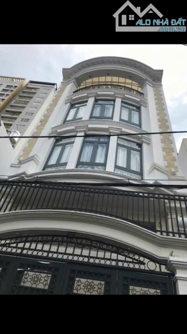Nhà đẹp đường Phổ Quang P. Tân Sơn Hoà, DT 7,5x22m, hầm 3 lầu thang máy 25 tỷ