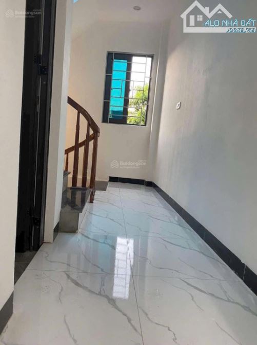 Cần bán gấp nhà 4 tầng 37m2 - Hậu Ái, do gia đình sang nước ngoài. Chỉ 5.x tỷ (x tiểu học)