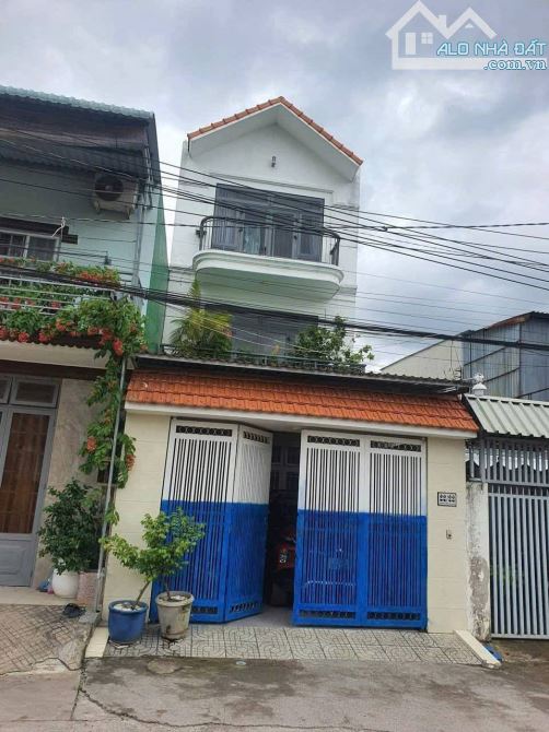 🔥 NHÀ 3 TẦNG ĐẸP NHƯ MỚI – TRUNG TÂM DĨ AN – SỔ HOÀN CÔNG CHỈ 5 TỶ 🔥