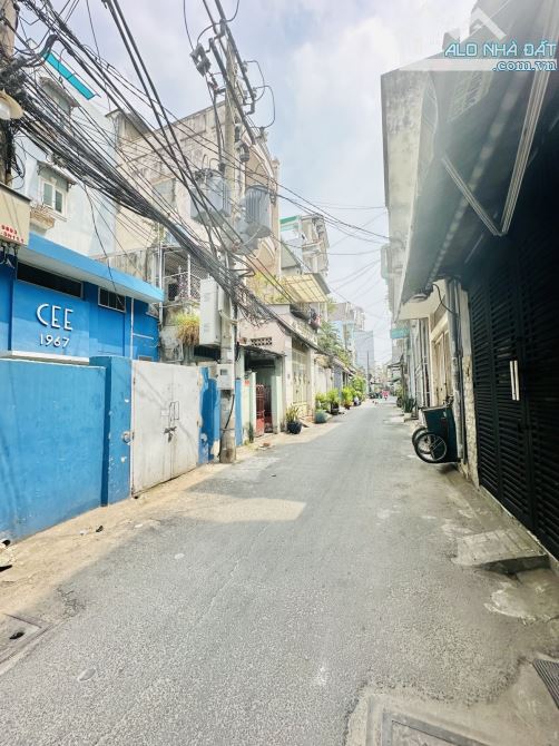 Hẻm xe tải Lý Thường Kiệt Phường 9 Tân Bình 4 tầng 78m2 ( 3.7 x 21 ) còn 9.5 tỷ.